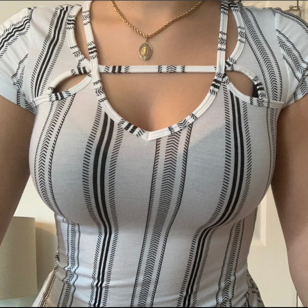 Top - Picture 2 of 5